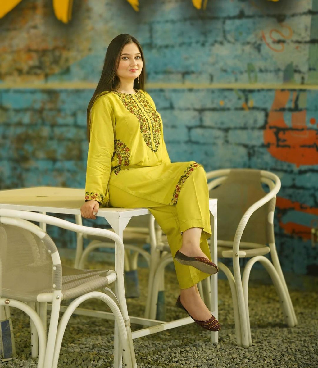 Pocket Sequence Embroidery 2-Piece Suit –