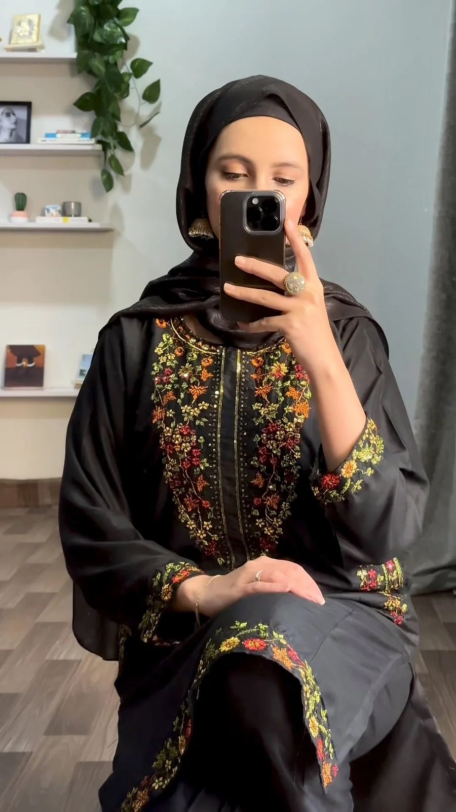 Pocket Sequence Embroidery 2-Piece Suit –